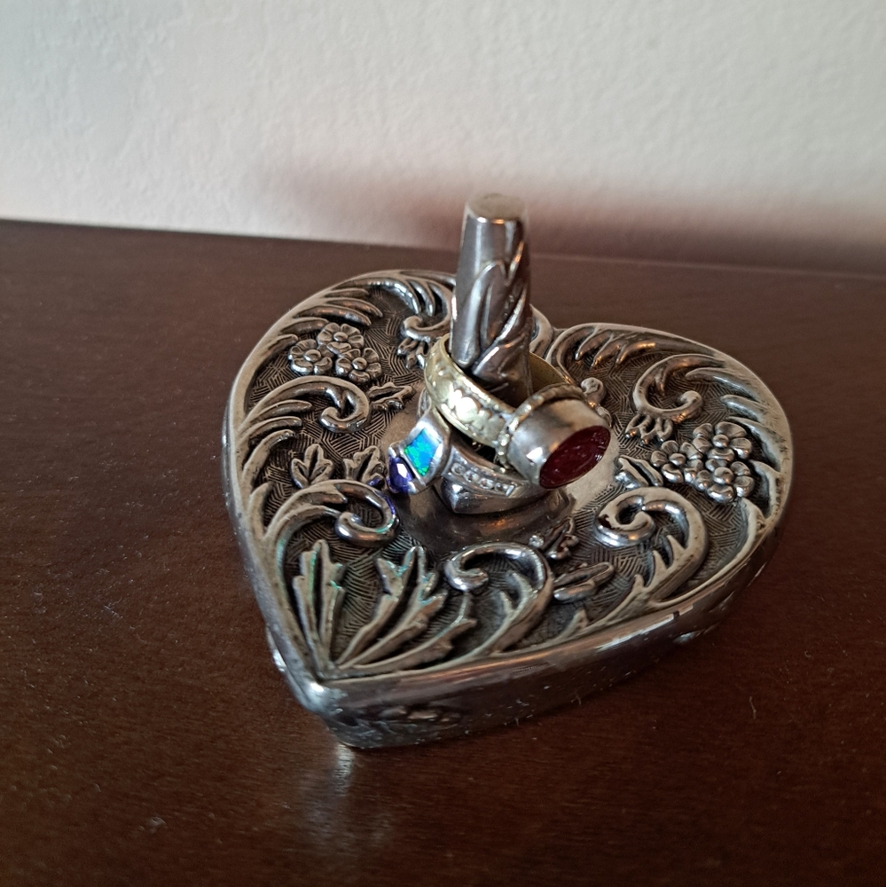 Vtg Silver Plated Godinger Silver 1992 Heart Shaped Ring Holder Floral Print - Picture 3 of 6